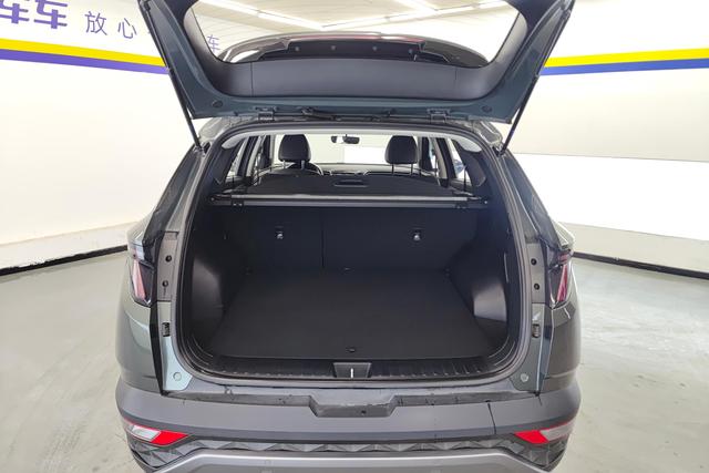 Hyundai Tucson id 3768907 из Китая 26