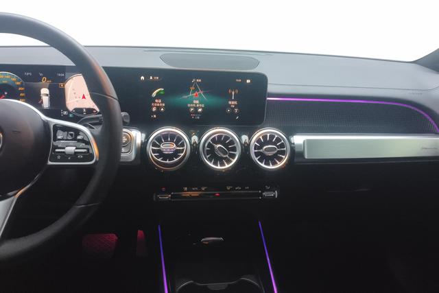 Mercedes-Benz GLB 2020 GLB 200 — фото 11