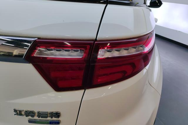 Ford "领 域" 可 以 翻 译 为 "boundary" 2019 — фото 6