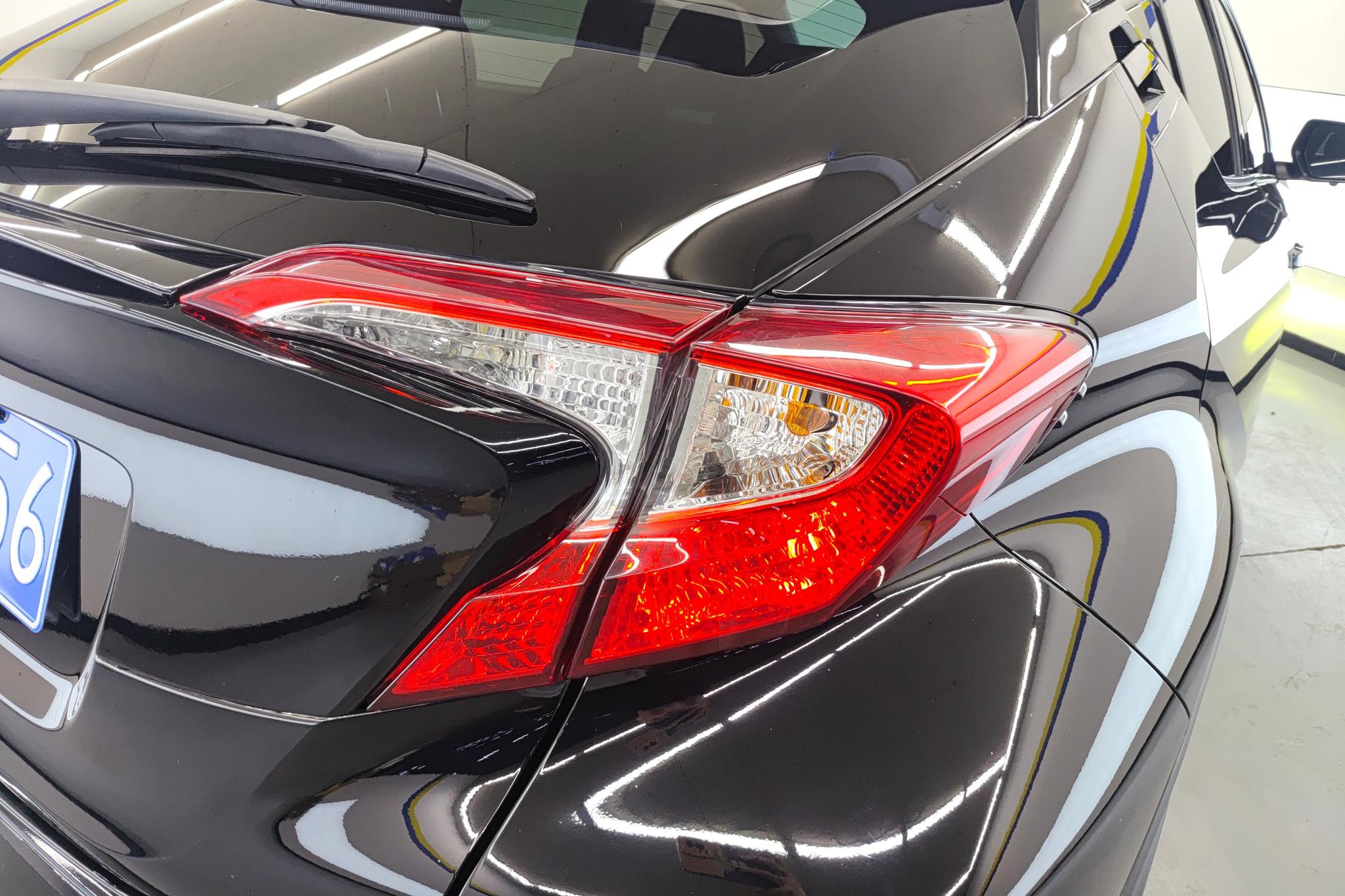 Toyota C-HR 2018 2.0L Lead V
