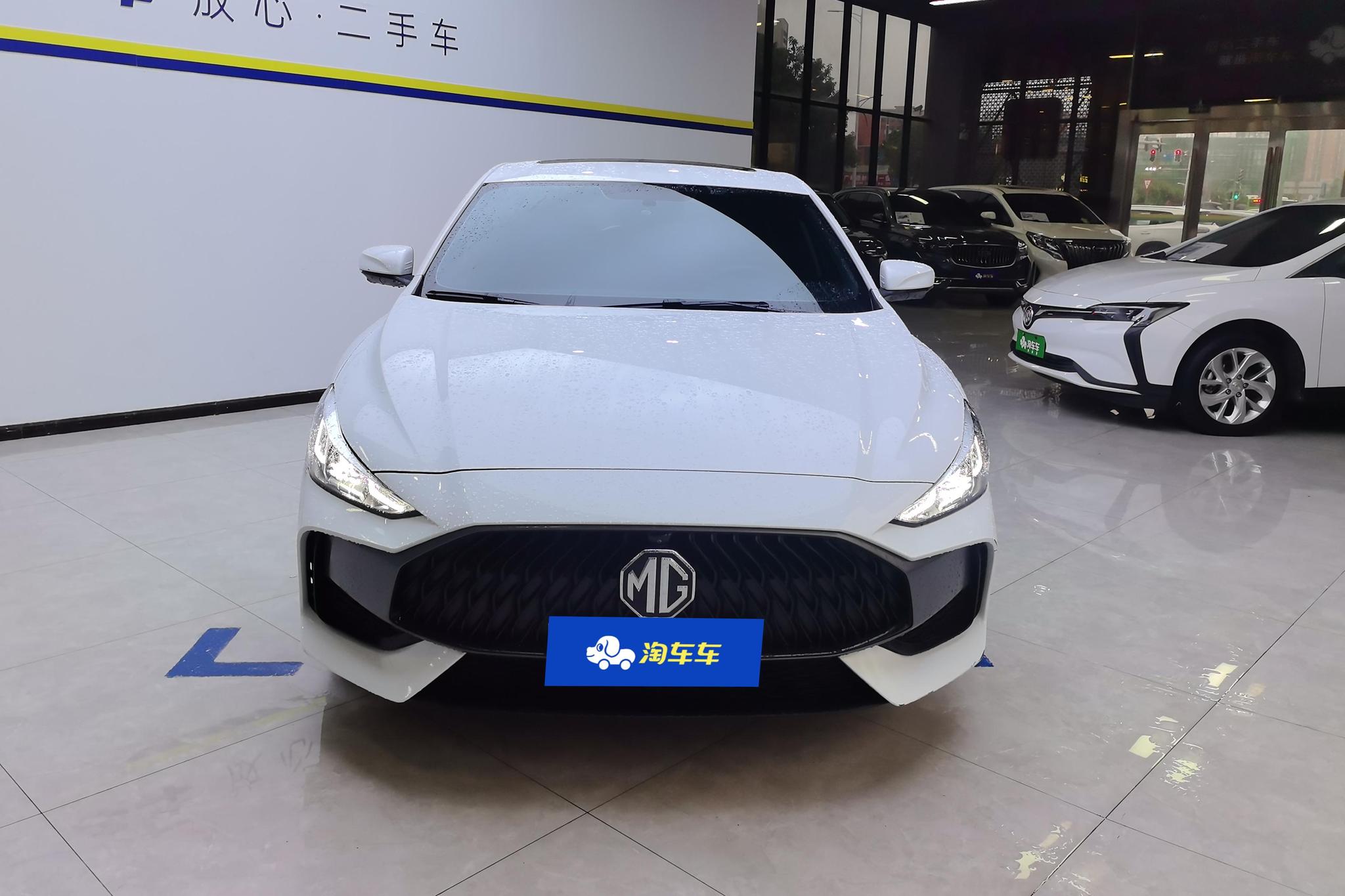 MG 5 2023 180DVVT CVT Luxury