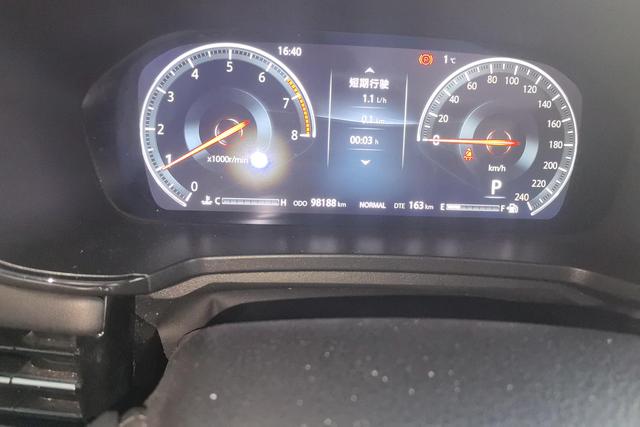 Chang'an CS95 id 3784526 из Китая 16