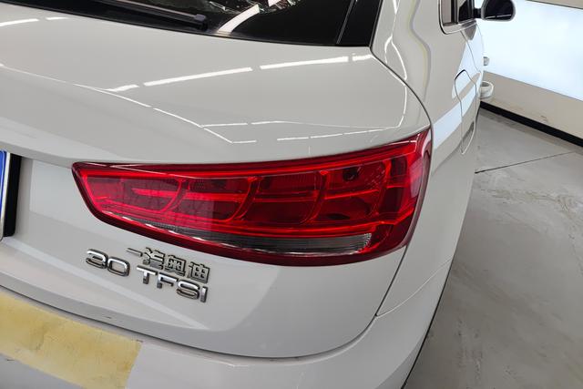 Audi Q3 2015 — фото 6