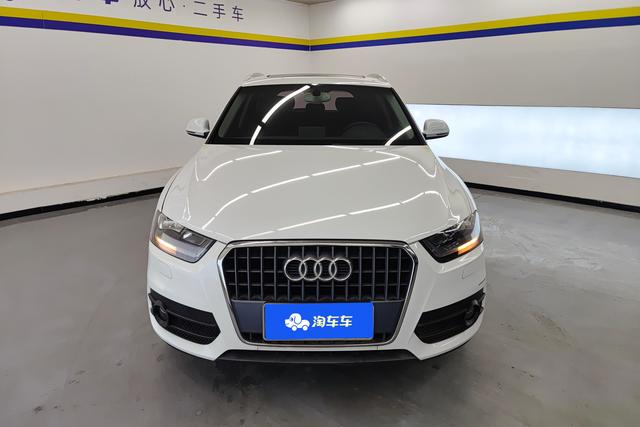 Audi Q3 2015 — фото 2