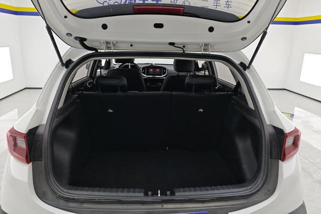 Kia Yi Ran 2020 Белый из Китая, фото 3