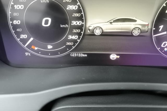 Jaguar XEL 2022 2.0 T 250 PS R-DYNAMIC S — фото 11