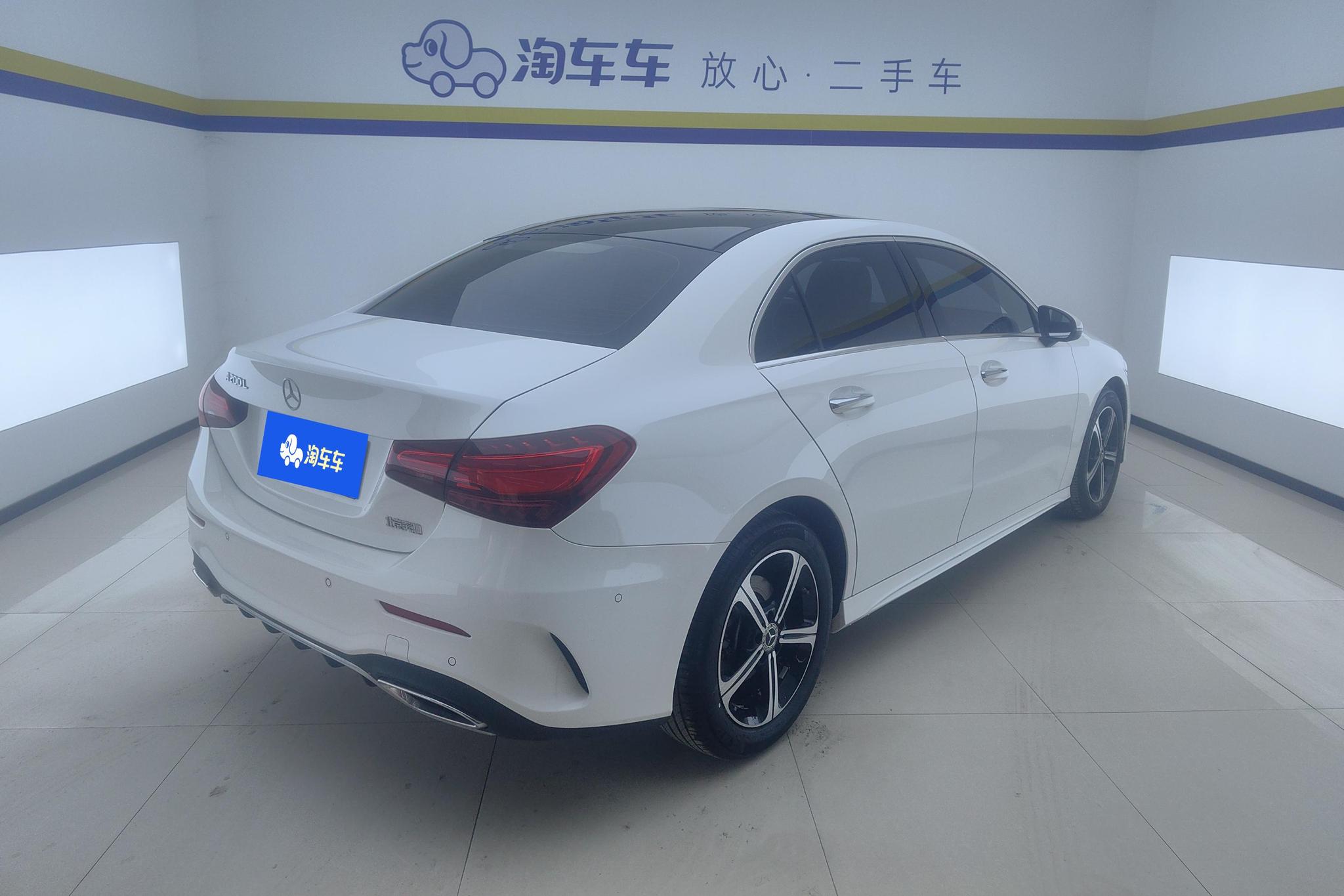Mercedes-Benz A-Class A 2024 A 200 L Fashion