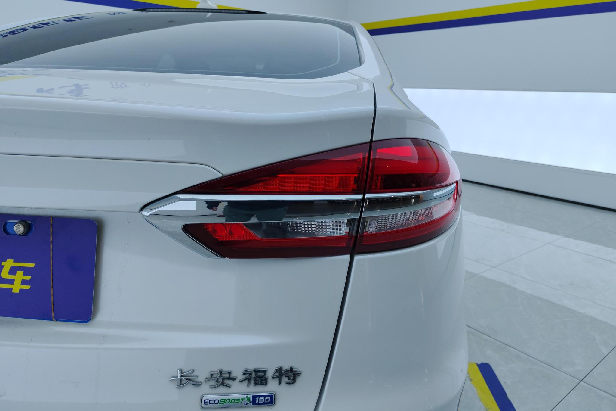 Ford Mondeo 2020 EcoBoost 180 Fashion