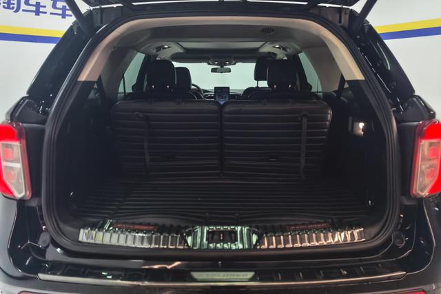 Ford Explorer 2020 — фото 17
