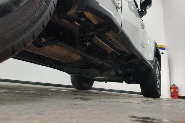 BAIC BJ40 2019 PLUS 2.3 T AT 4 WD VI — фото 9