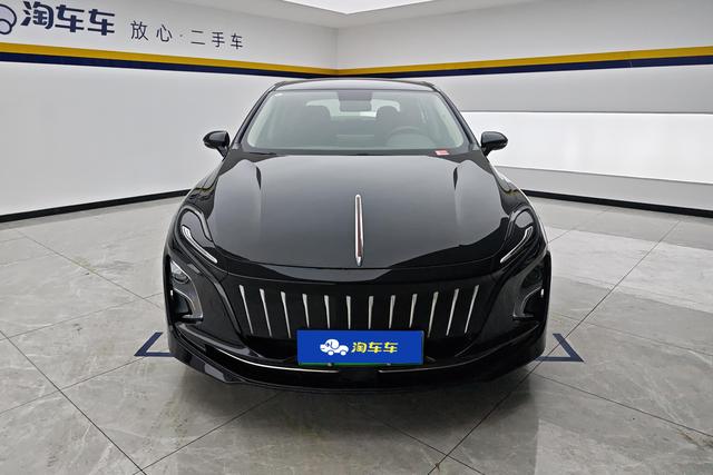 Red Flag Hongqi E-QM5 2021 — фото 2