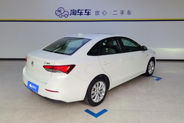 Buick Yinglang 2019 Белый из Китая