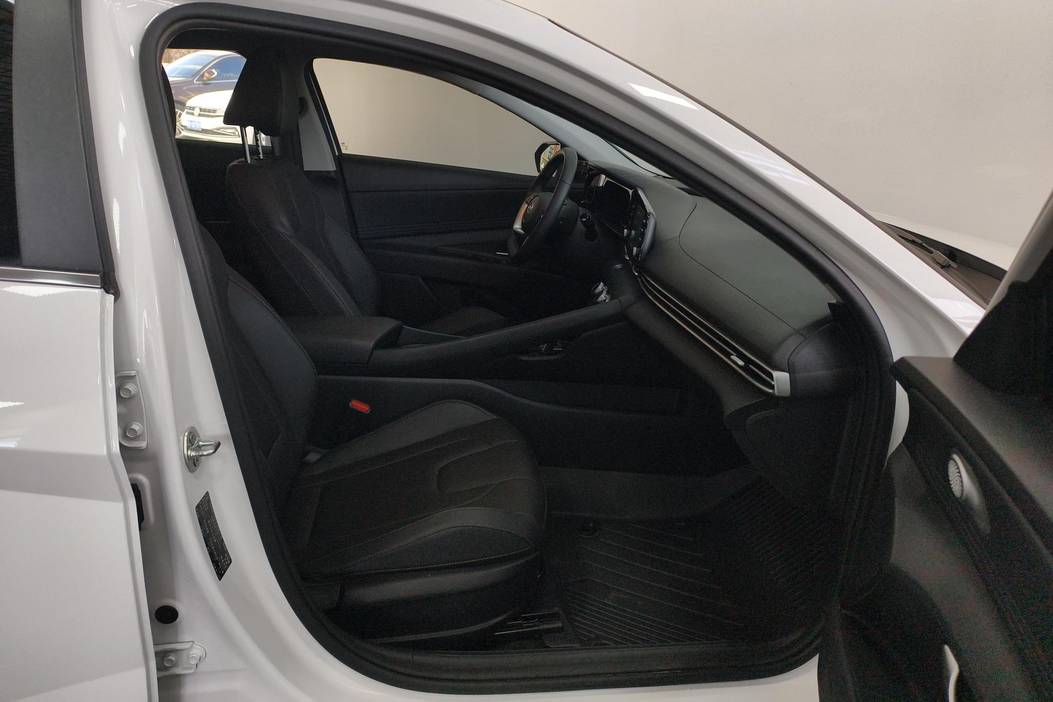 Hyundai Elantra 2023 1.5L CVT GLX Elite