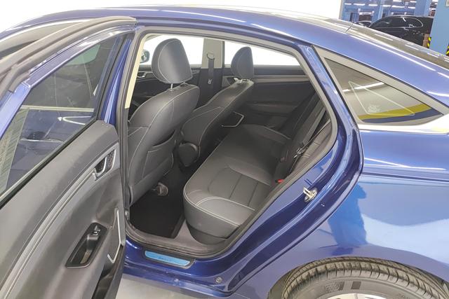 Geely Automobile Emgrand GL id 3804515 из Китая 16