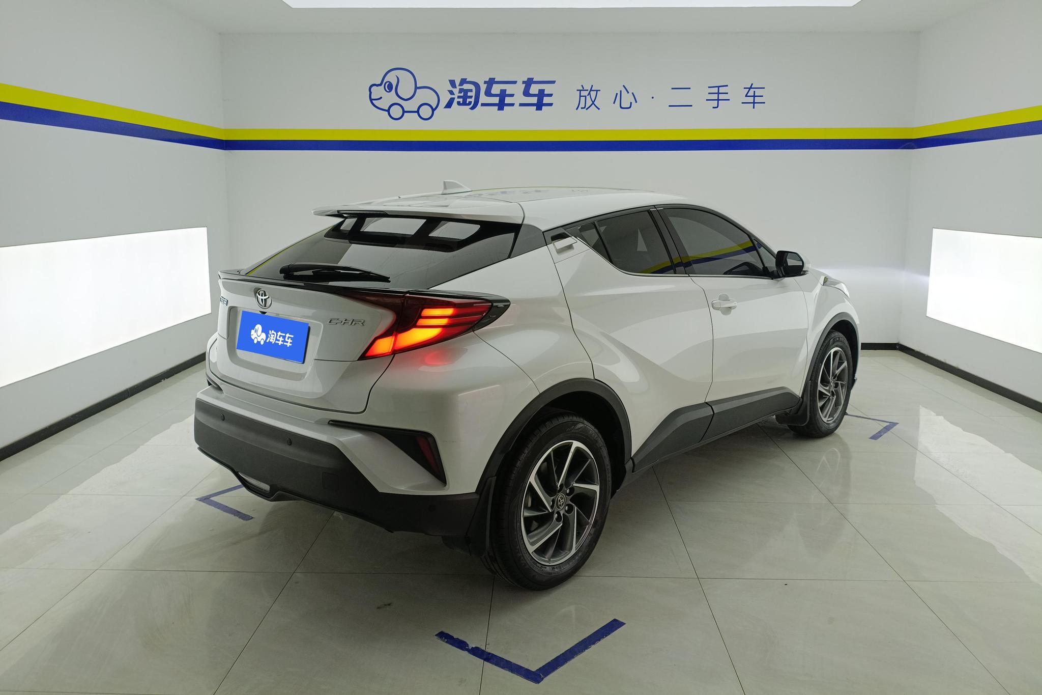 Toyota C-HR 2021 2.0L Luxury