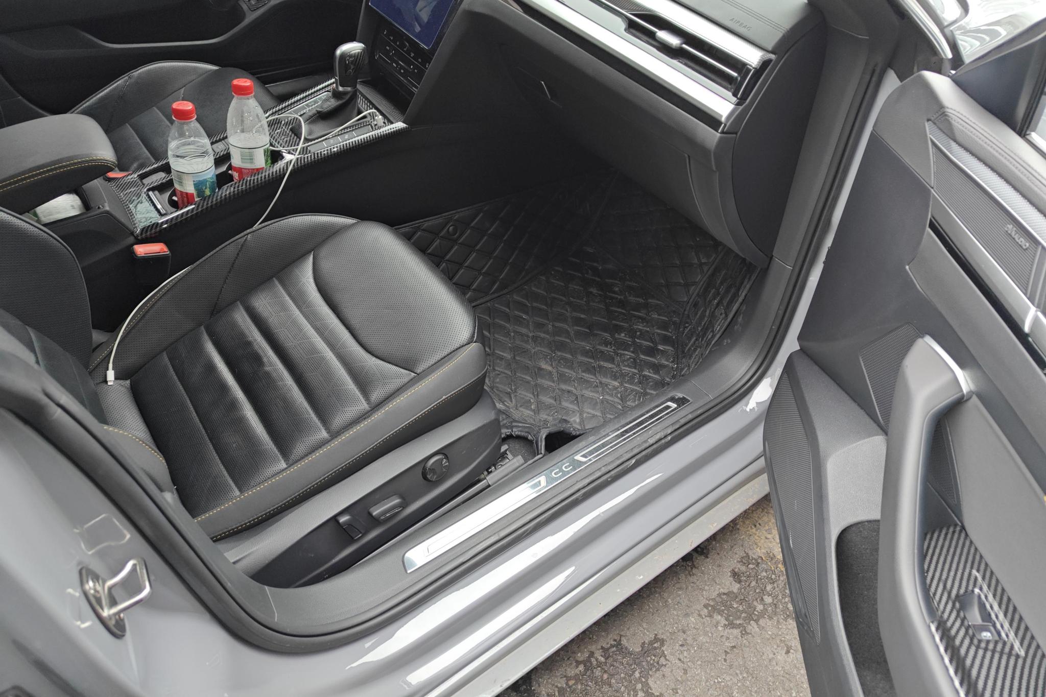 Volkswagen Passat CC CC 2023 380TSI