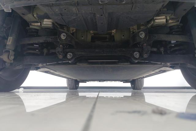 BYD Yuan PLUS 2023 Белый из Китая, фото 6