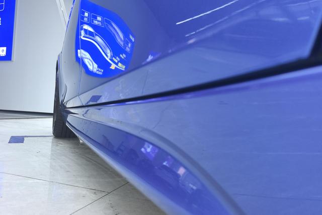 BMW 3 Series 2019 — фото 10