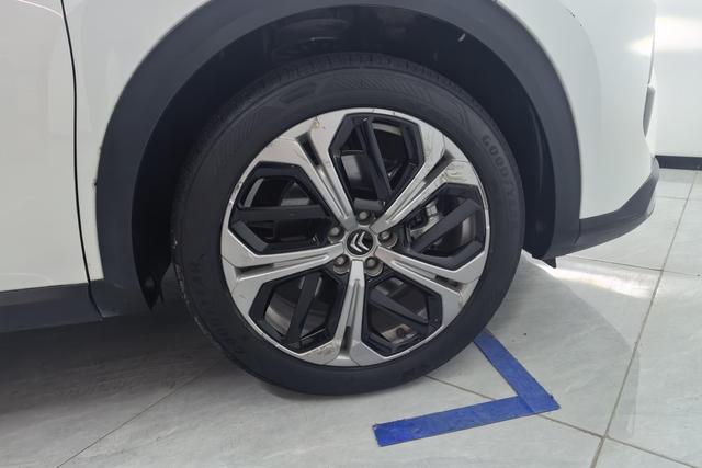 Citroen Versailles C5 X 2023 Белый из Китая, фото 5