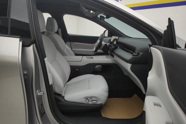 Xiaopeng Motors Xiaopeng G6 2025 Темно-серый из Китая, фото 4