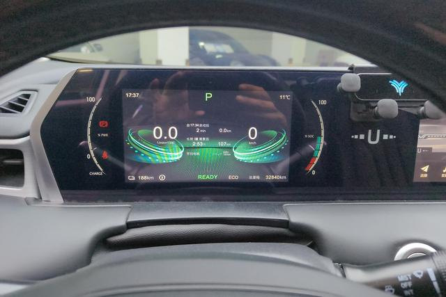 Nezha Automobile Nezha U 2022 Желтый из Китая, фото 4