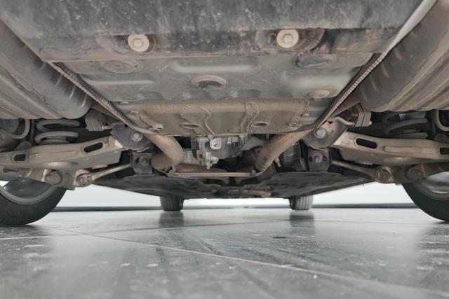 Jaguar XEL 2023 Белый из Китая, фото 4