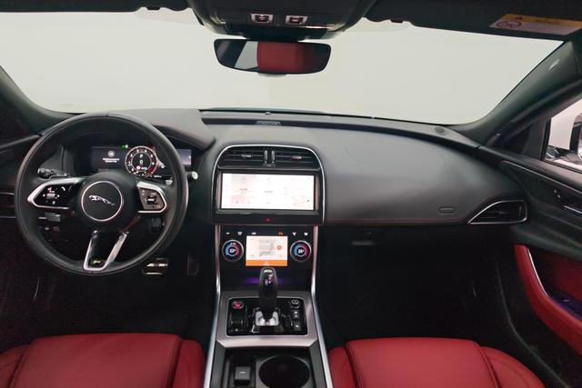 Jaguar XEL id 3824760 из Китая 8