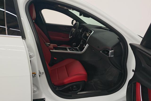 Jaguar XEL id 3824760 из Китая 13