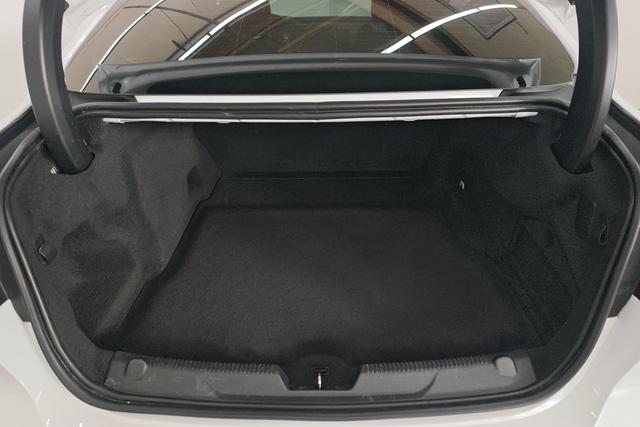 Jaguar XEL id 3824760 из Китая 15