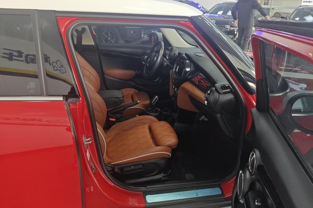 MINI Hatch — фото 16