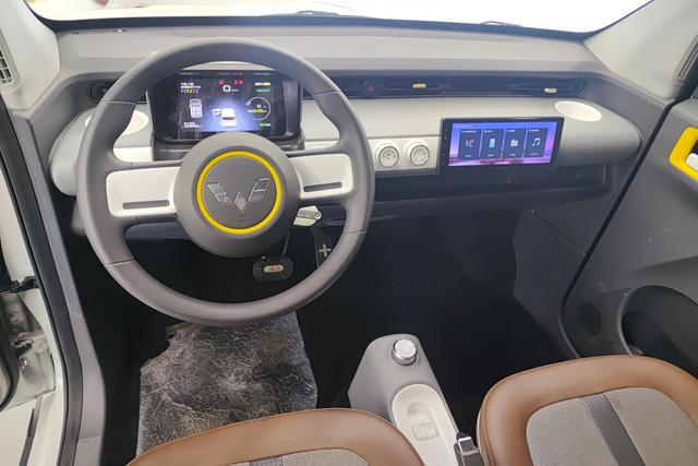 Wuling Hongguang MINI EV 2022 — фото 13