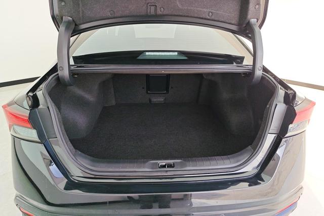 Nissan Teana 2022 2.0 L XL-TLS — фото 17