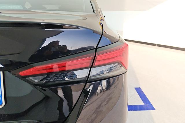 Nissan Teana 2022 2.0 L XL-TLS — фото 5