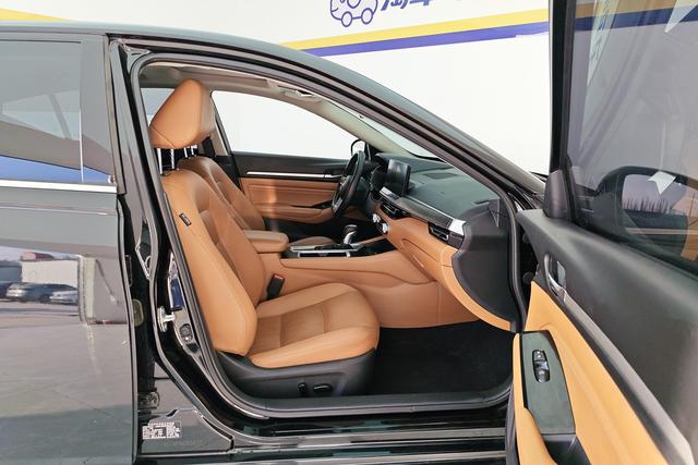 Nissan Teana 2022 2.0 L XL-TLS — фото 15