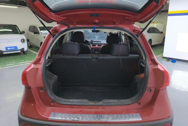 HAVAL H1 2015 — фото 16