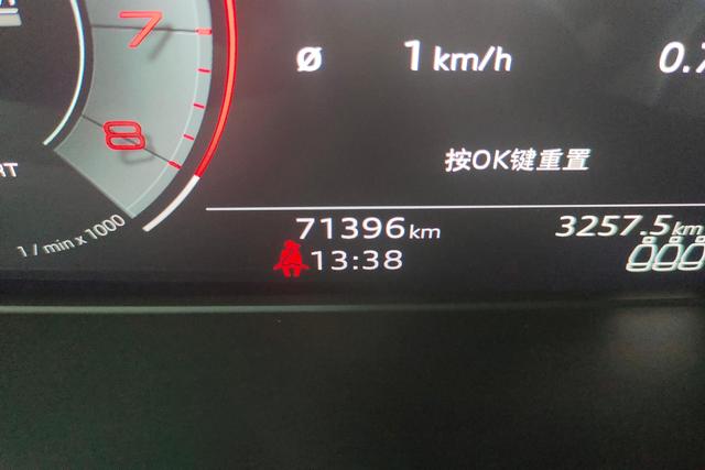 Audi A4L 2022 Белый из Китая