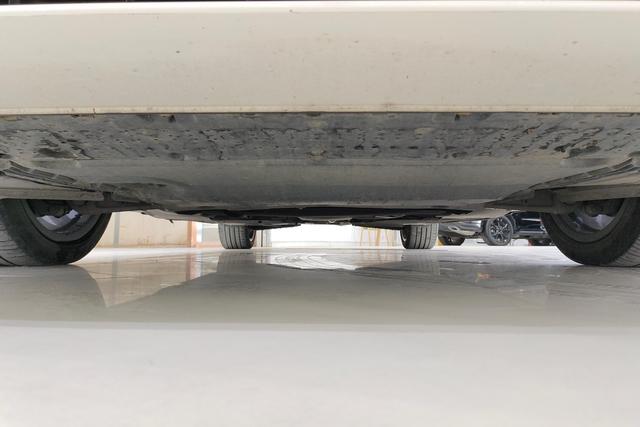 Audi A4L 2022 Белый из Китая, фото 2