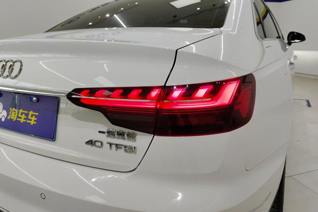 Audi A4L id 3824792 из Китая 16