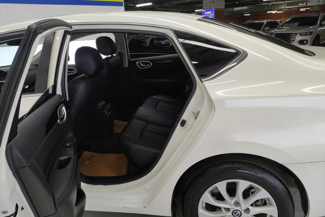 Nissan Sylphy 2022 1.6 XL CVT — фото 16