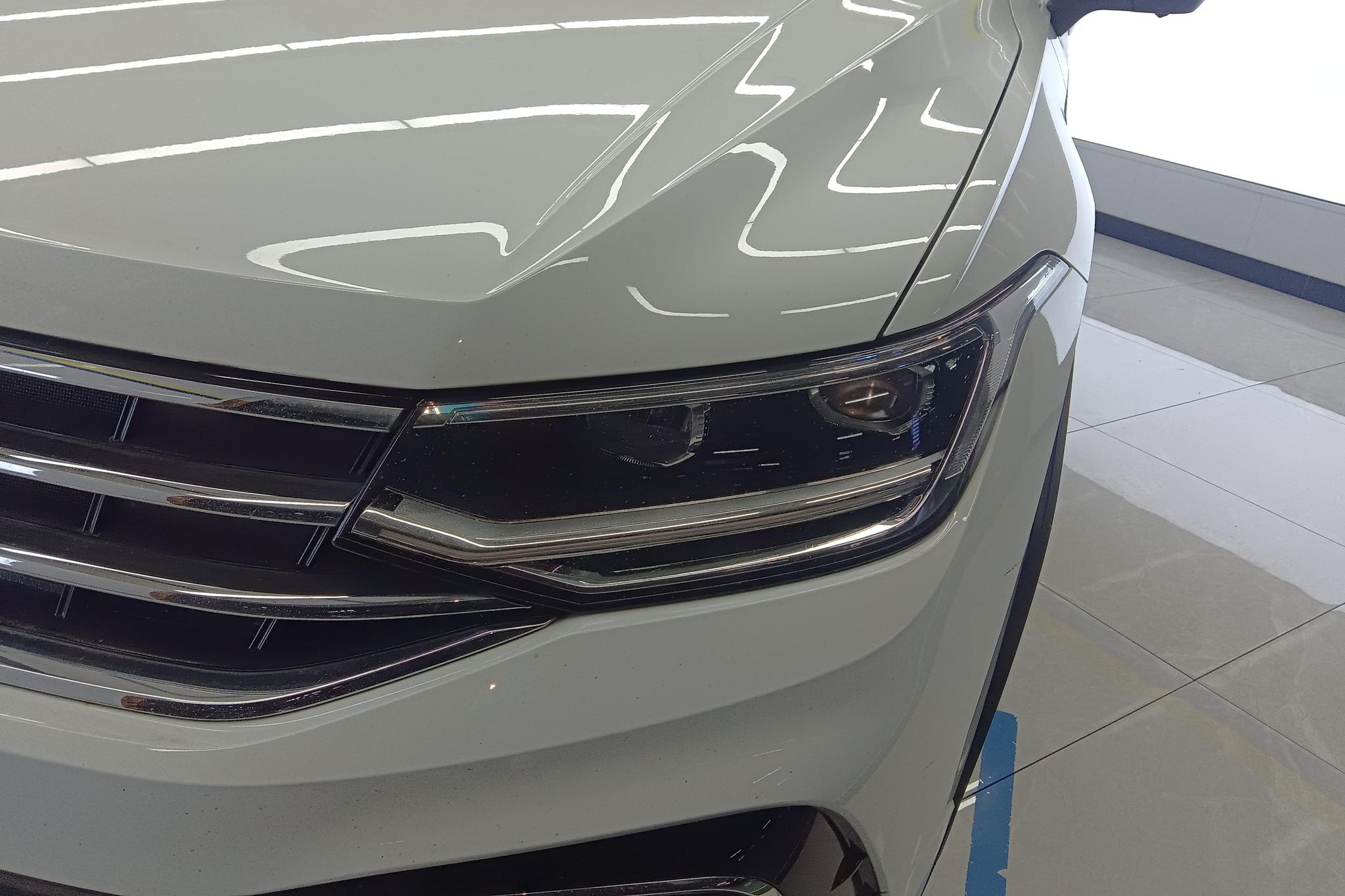 Volkswagen Tiguan L L 2023 330TSI R-Line