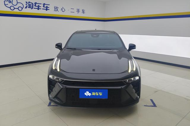 Lynk 03 2023 Темно-серый из Китая