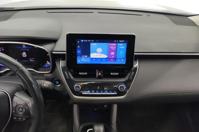 Toyota Corolla Cross 2022 2.0 L — фото 13