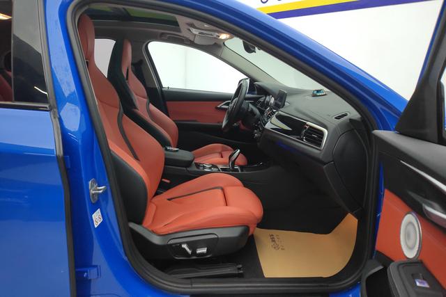 BMW 1 series id 3804663 из Китая 14