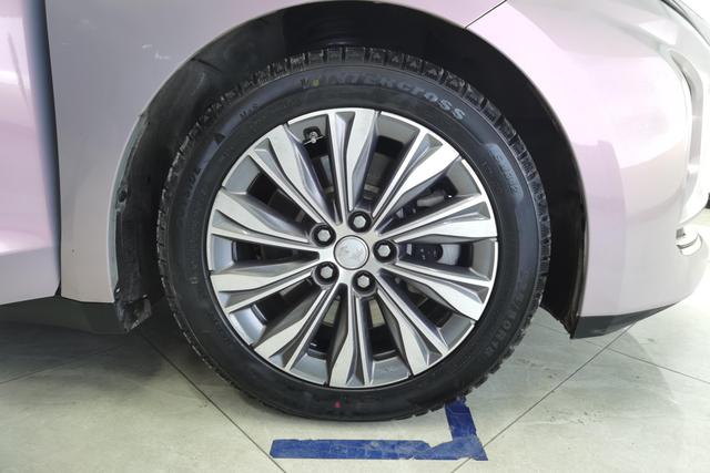 Red flag E-QM5 id 3803937 из Китая 16