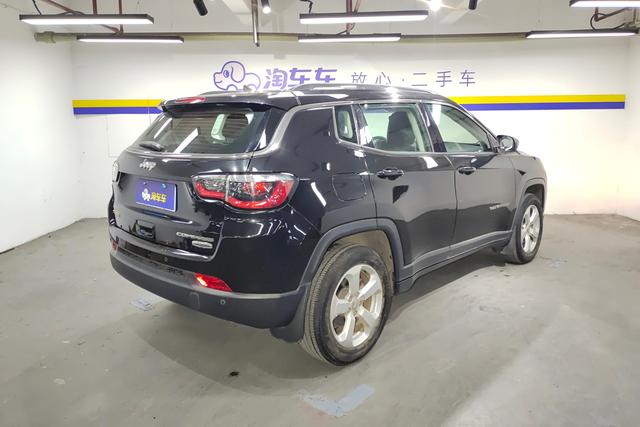 Jeep Compass 2017 200 T AT — фото 3