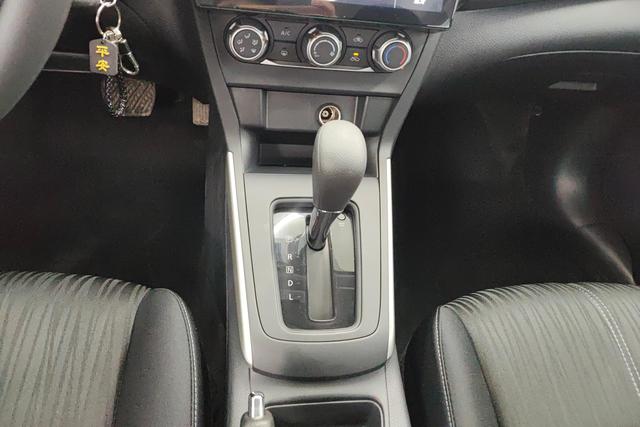 Nissan Xuan Yi 2025 Черный из Китая, фото 6