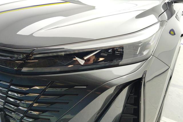 Chang'an CS75 PLUS 2023 Темно-серый из Китая