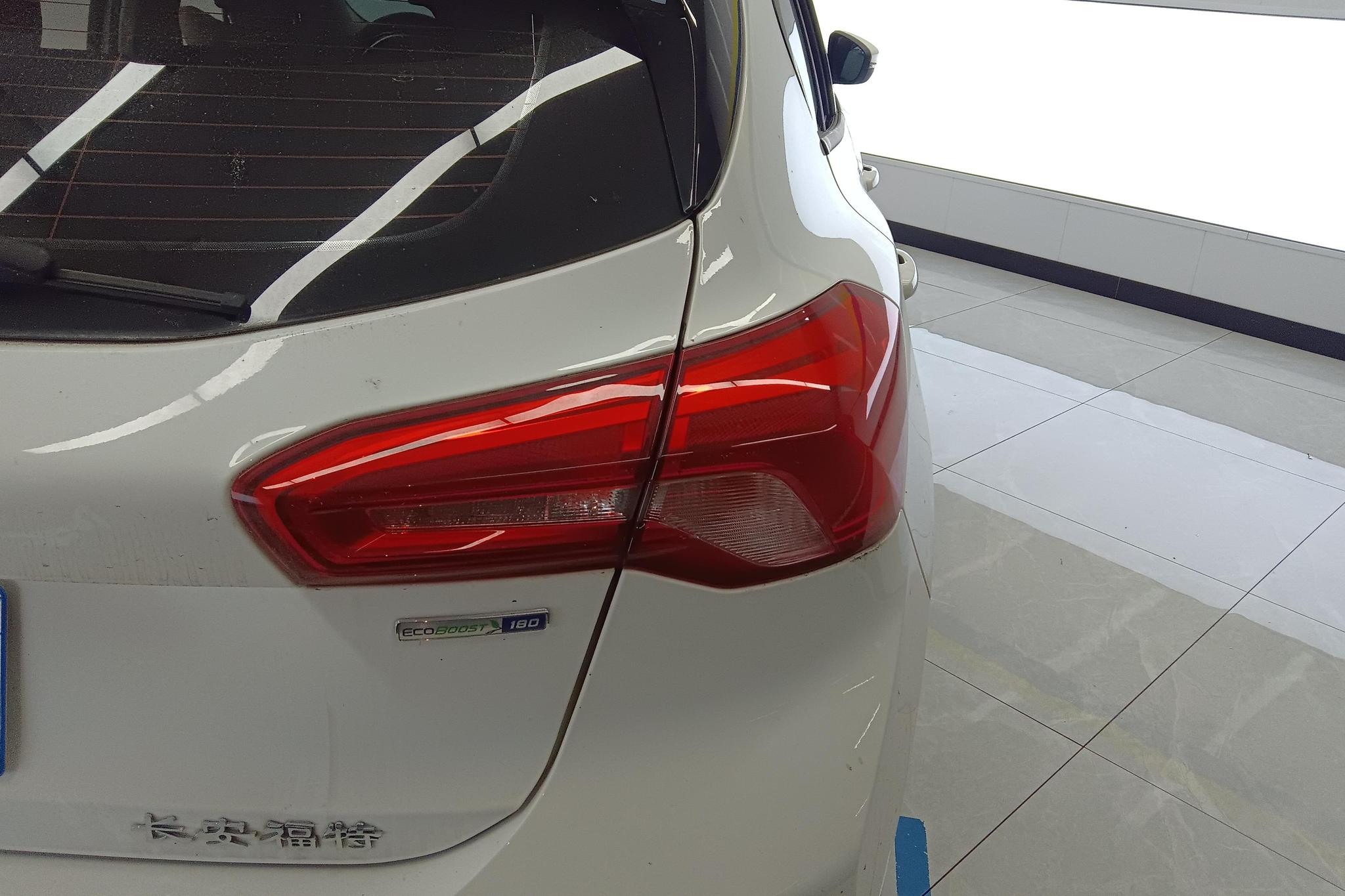 Ford Focus 2021 EcoBoost 180 AT