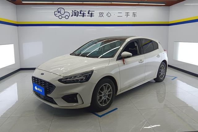 Ford Focus 2021 Eco Boost 180 AT