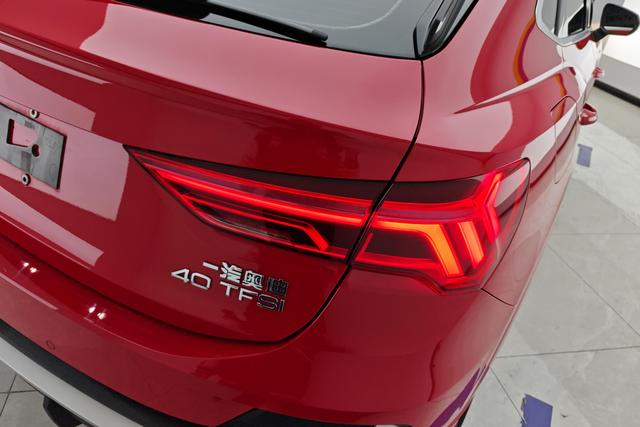 Audi Q3 Sportback 2020 — фото 5